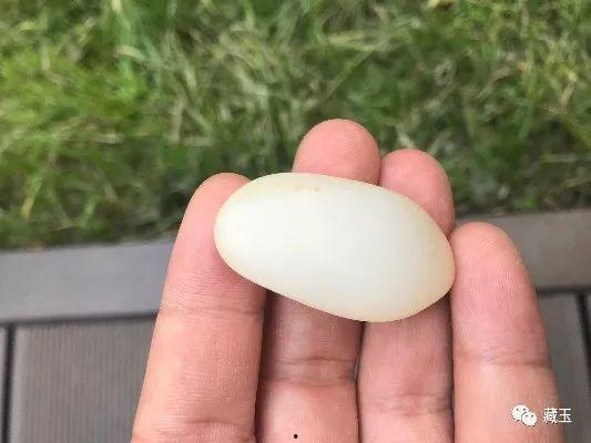 怎么看和田籽料有没有修型,如何一眼识破真假修型