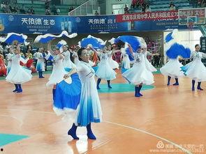 甘肃定西广场舞网红男女,舞动青春，绽放魅力