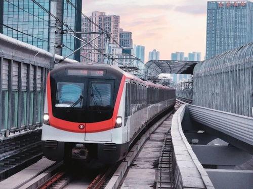 深圳4号线最新头条地址,地铁新站点启用，便捷出行再升级