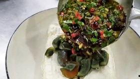 网红吃辣酱拌饭视频