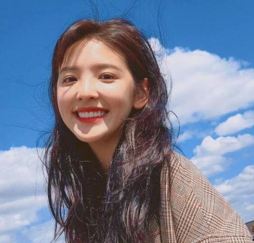 网红刘婷资源,资源整合达人，引领潮流风向标